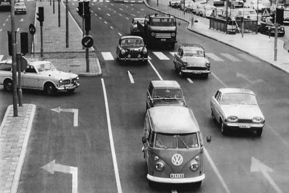 国内道路为什么靠右行驶，你知道吗？