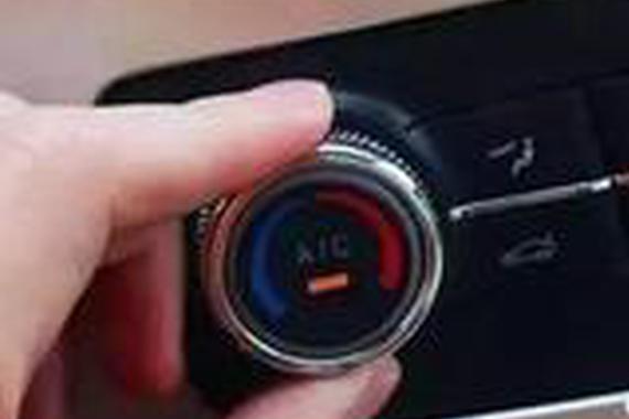 开车暖气打不打开A/C键？原来是有区别的