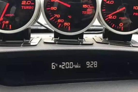 还在盯着仪表盘看油耗?这样做才最准确!