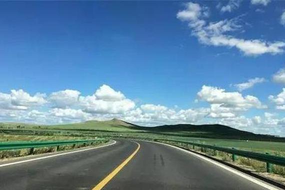 上高速公路前必须要准备的几件事