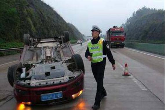 爆胎就不是小事 什么情况下必须要换胎？