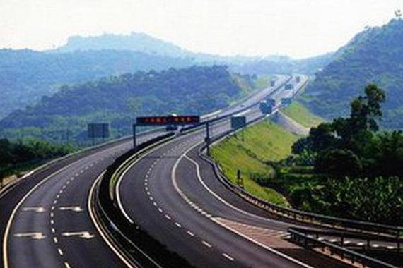 跑！赶紧跑！高速公路这些地方最危险