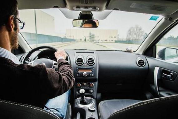 爱车突然抖的厉害，得从这几个地方找原因