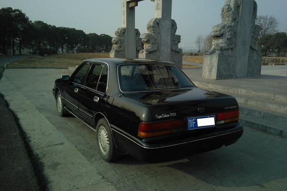 依然优雅 经典进口皇冠133