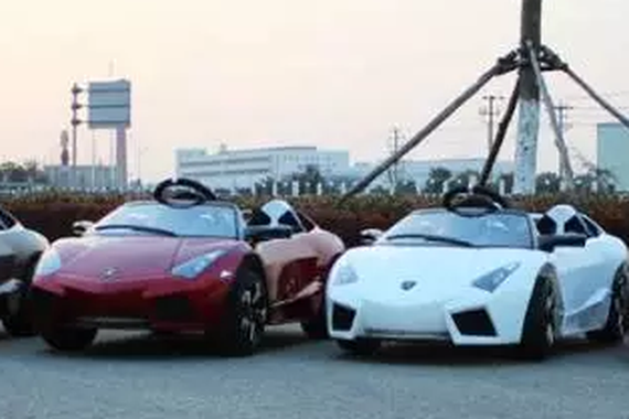 买不起也就算了 6座的兰博基尼你见过吗