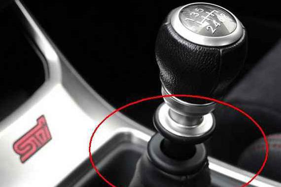 时速120码挂倒挡会发生什么? 车主用命实验