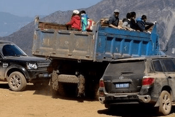 汉兰达挑战崎岖山路结果送去大修