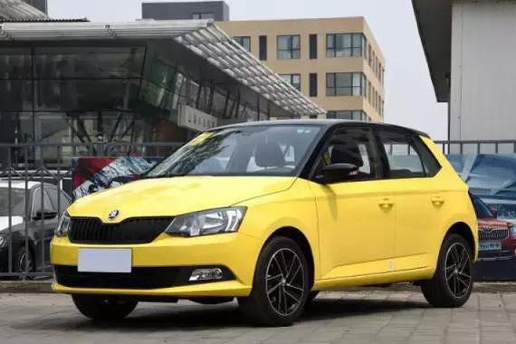 10万预算买家用车，这四款两厢车都不比捷达差