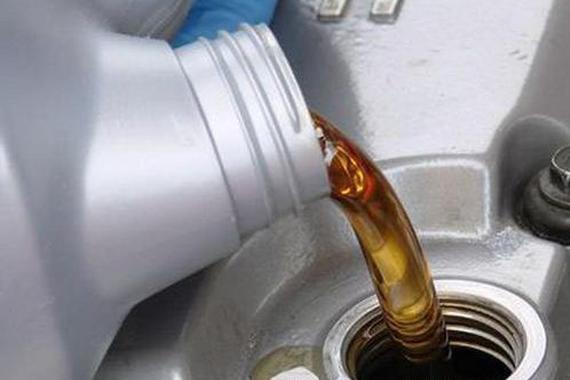 为什么换机油总会“剩一些”？