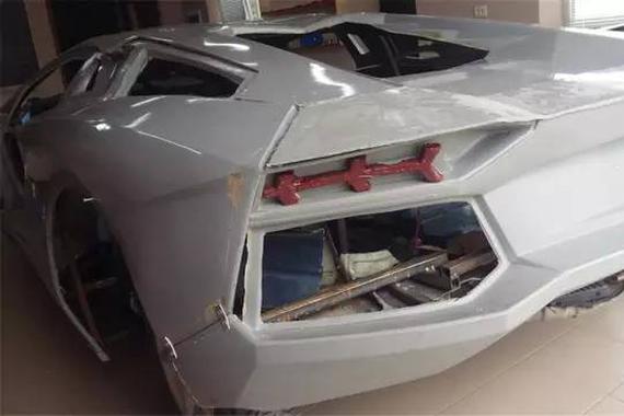 山寨兰博基尼的改装厂被查封