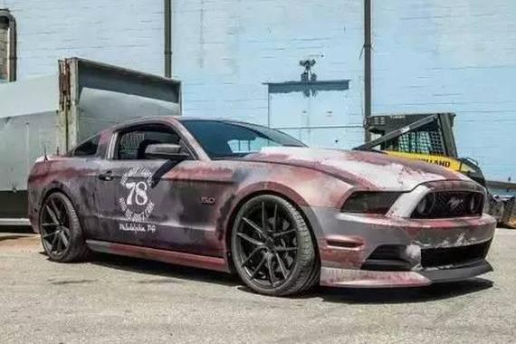 这么破旧的野马白送我都不要 走近一看...