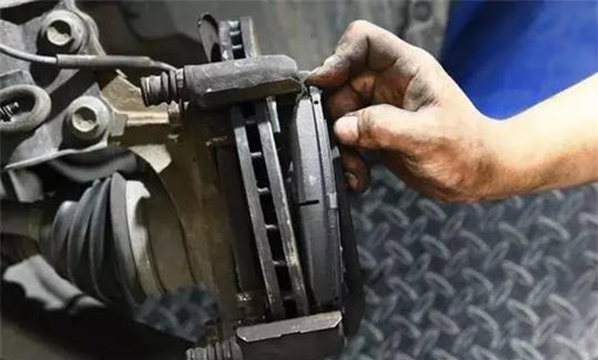 刹车片为什么用不久？养成好习惯很重要！