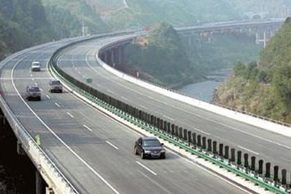 开车连续跑1000公里，汽车会发生什么变化