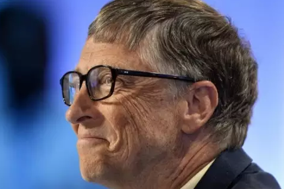 世界首富竟然开这款车，一年只加一次油