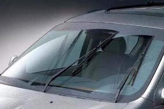 雨刷出现这三种情况，就要掏钱换新的了！