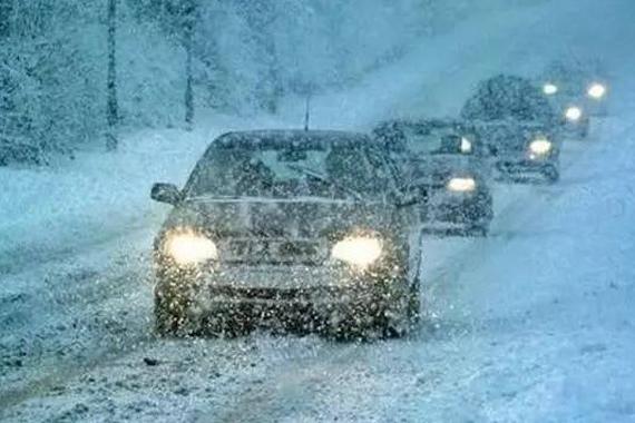 冰雪道路行车安全及除雪防冻攻略