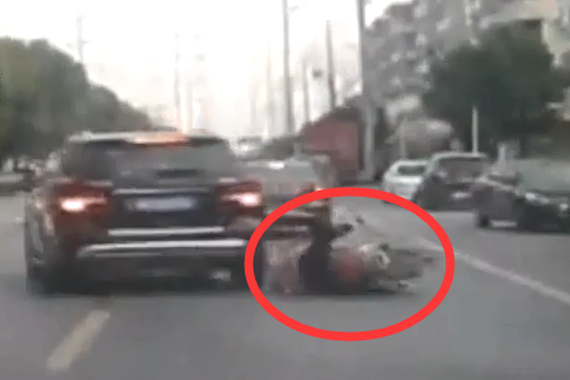 视频：为什么开车时注意力要集中？