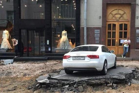 惹毛包工头，结果车主取车时却要哭天喊地