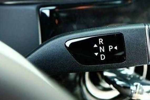 6种不同换挡方式！你认为哪个逼格高又好用