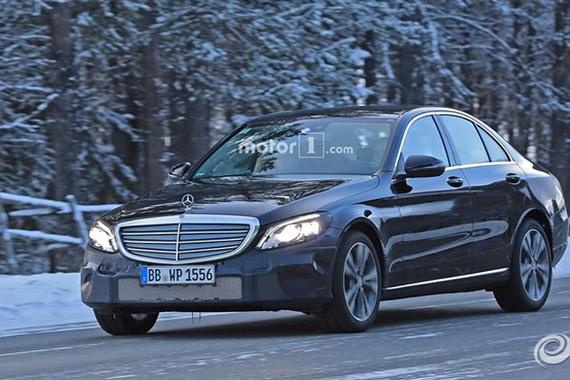 新款奔驰C级谍照曝光 尾灯灯组有变化