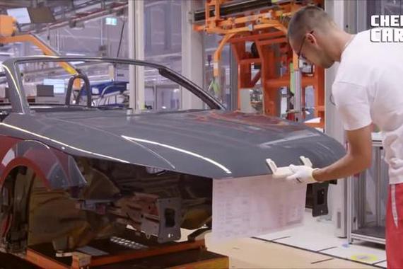视频:全新2017款奥迪TT RS Coupe生产过程