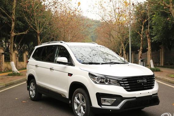 比速T5内饰细节曝光 双色设计/配全景天窗