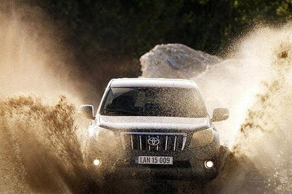 丰田都承认2.7L的普拉多太肉！今年9月停产