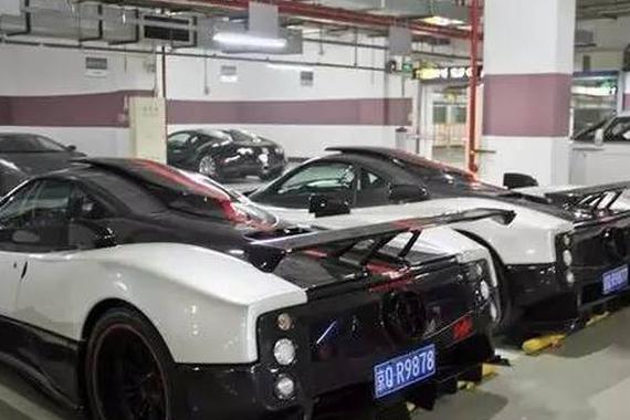 中国豪车第一人，低调富二代完爆王思聪