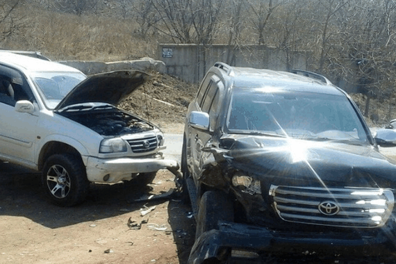 小伙借朋友汽车自驾游，结果朋友大喊后悔