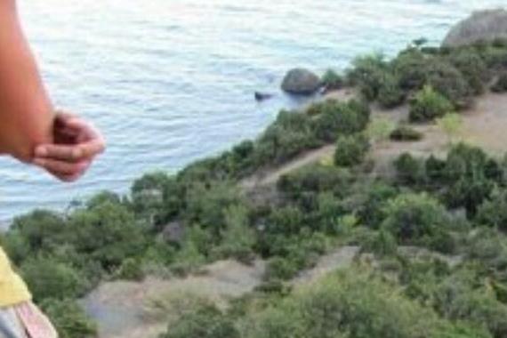 男子踩油门加速过弯，感受了大自然的力量