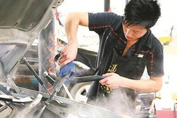 洗车那些你可能不知道事…小心把车洗坏了