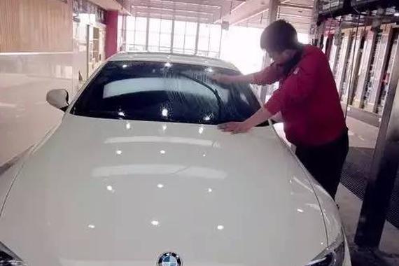 为什么你的车漆3年就发暗发黄