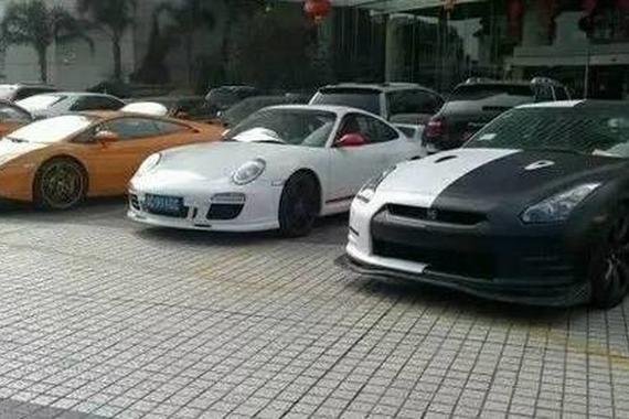 为什么国内很多超级跑车都不上牌？