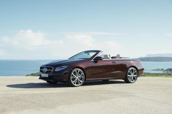 视频：2017款奔驰E敞篷版新广告发布