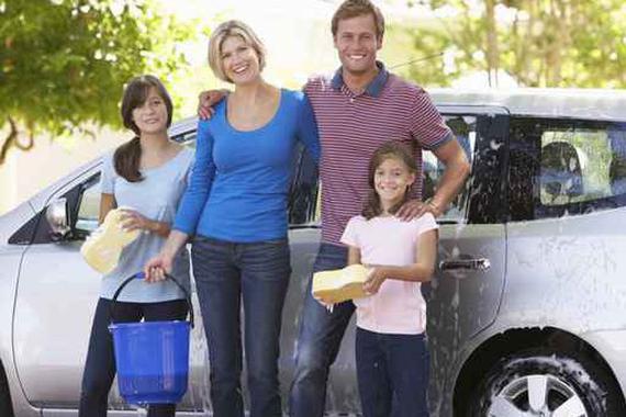 两桶水就能洗车的妙招，还不进来看看？