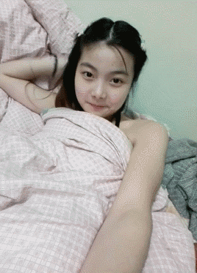 每日趣图|一言不和你就拍女司机胸?