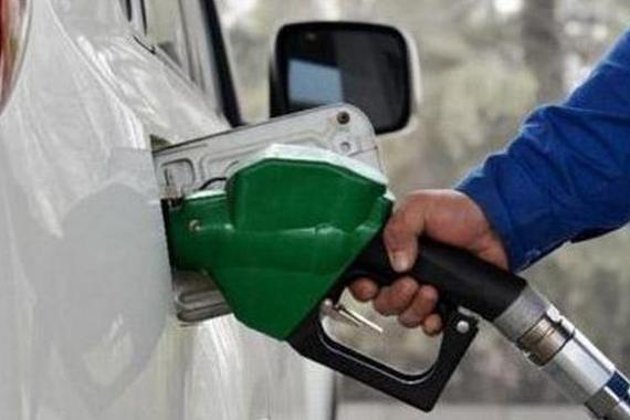 同一台车，不同的人开出油耗能相差一两升