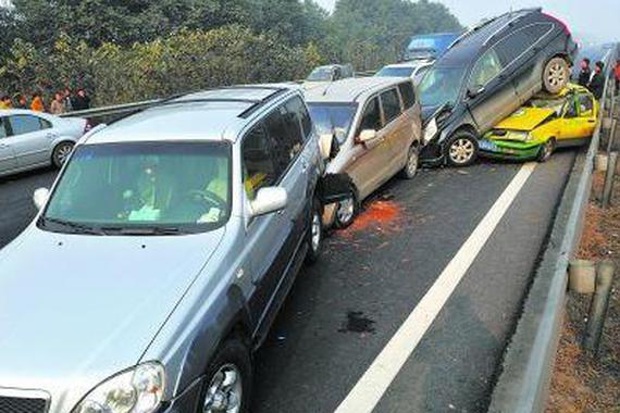 6个高速驾车技巧，让你避免80%的高速追尾