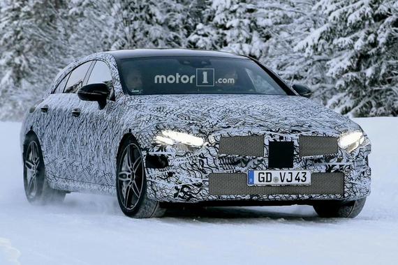 视频：奔驰新CLS谍照曝光 新E级同平台