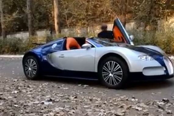 视频：小小年纪就开布加迪跑车撩妹