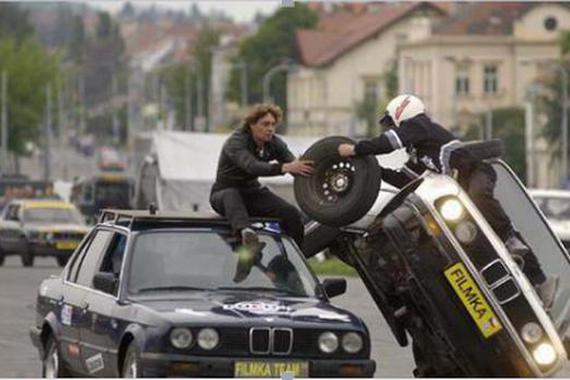 扒一扒《速度与激情7》中的汽车特技