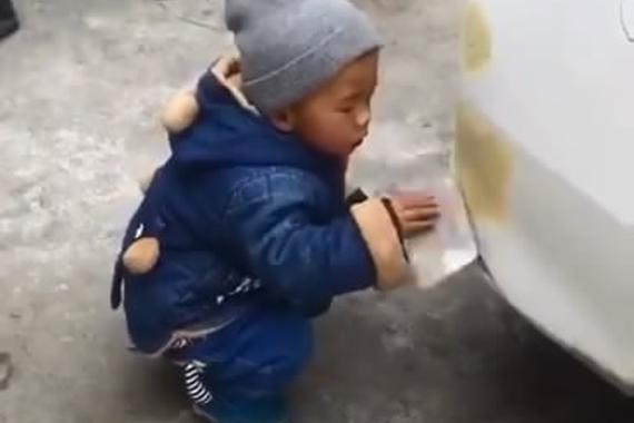 视频：这修车师傅不错，日后必成大器