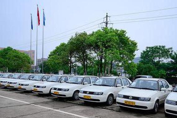 为什么驾校用的都是捷达、桑塔纳？