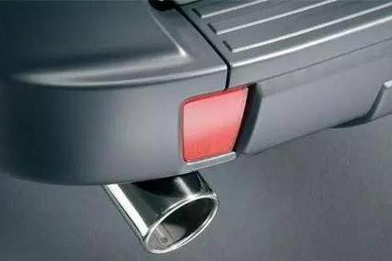 排气管滴水这个问题有多大的危害？