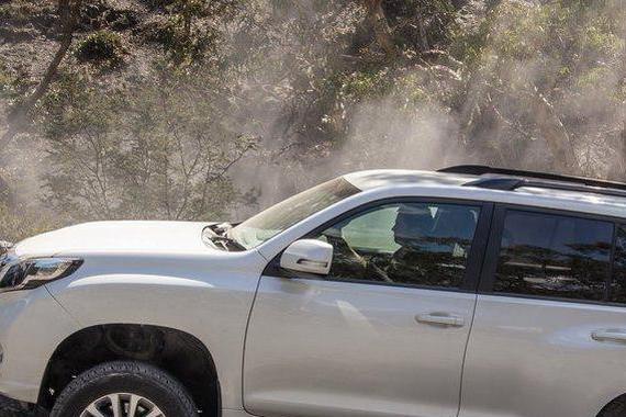 纠结国产普拉多2.7和凯迪拉克XT5 求分析