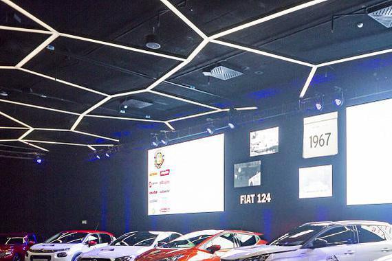 2017年欧洲年度车，3008居然干掉了Giulia