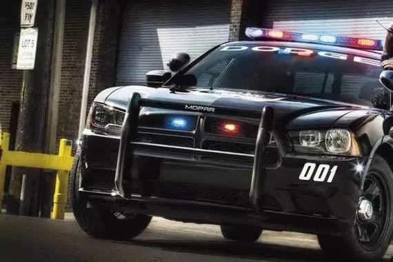 中国警车，跟老美有多大差距？