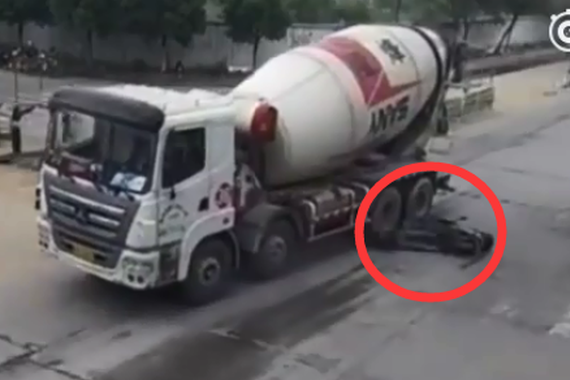 视频：这才是大难不死！生死之间太惊险