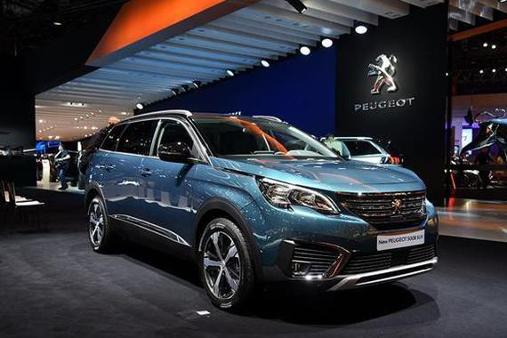 宇航飞船一般的驾驶座舱 充满时尚科技