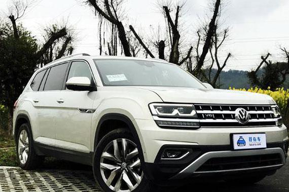 这SUV轴距近3米，2.0T起步才33万